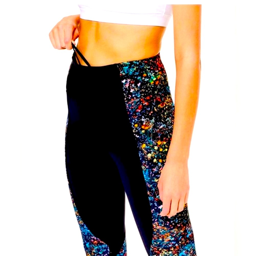 Lululemon Wake and Train Tight 28” Black/Flowerescent Multi Color 4 Dot - Picture 8 of 10